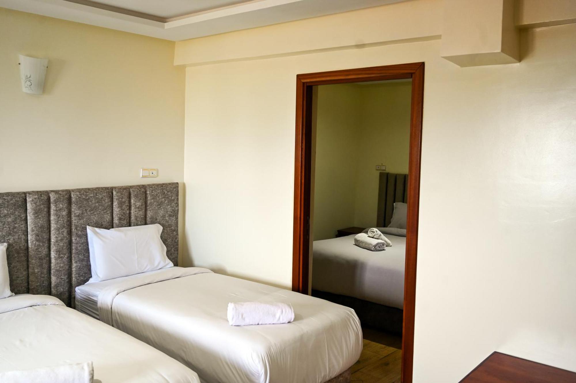 Hotel Jawharat אל ג'אדידה מראה חיצוני תמונה