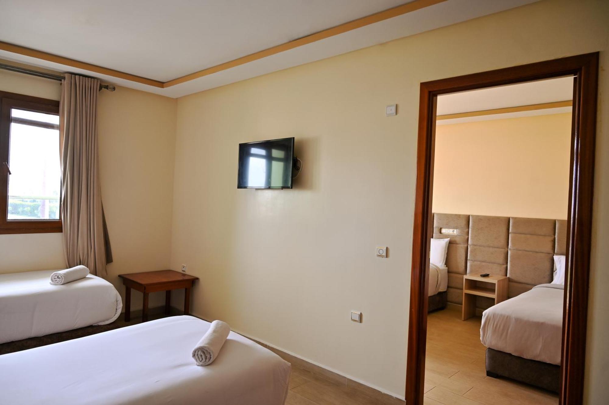 Hotel Jawharat אל ג'אדידה מראה חיצוני תמונה